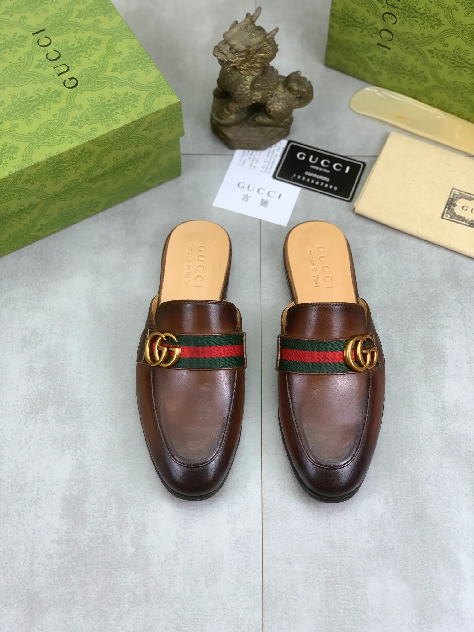 Men's Men's Shoes💰P480💰【New Style】Water-dyed Niuli High Quality Gucci half-drag business leather shoes hot selection (Gucci) official website latest Gucci half-drag 🎁 business leather shoes, hot style 💥 simple and elegant style, exclusive for trendy men. Unique official website latest brand original double G embossing Elements 👑 Original Gucci decoration, fashionable and elegant, fabric original calfskin ✅ Fully imported first-layer cowhide lining, official website designated wear-resistant, rubber business outsole, classic model taken at the counter in real life 🎬Number: 38-44 (45 46 customized) 2⃣️colors available